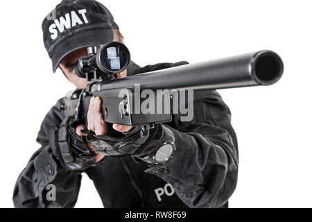 Spec Ops Polizeioffizier SWAT tragen schwarze Uniform. Stockfoto