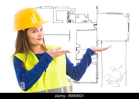 Frau Architekten Geste für die Präsentation von Haus plan Zeichnung mit neuem Projekt Text in der Ecke Stockfoto