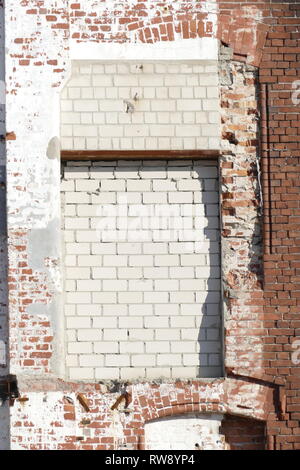 Ummauerten Fenster auf einer Hauswand, alten Fabrikgebäude, BWK, Bremer Wollkämmerei, Bremen-Blumenthal, Bremen, Deutschland, Europa Stockfoto