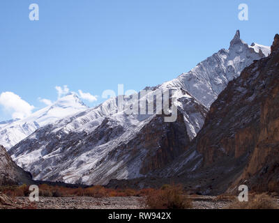 Berglandschaft in der oberen Markha Valley, Ladakh, das Land der Hohen Pässe Stockfoto