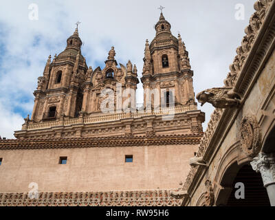 Kloster von Escuelas Mayores de la Universidad de Salamanca Stockfoto