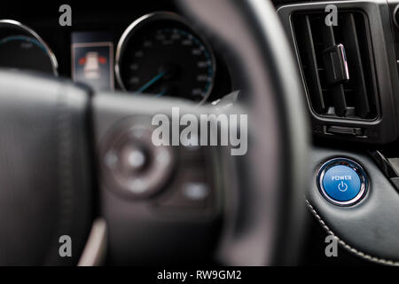 Luxus prestige Auto Interieur, Armaturenbrett, Lenkrad. Stockfoto