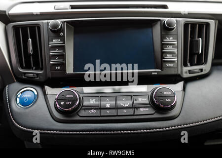 Luxus prestige Auto Interieur, Armaturenbrett, Lenkrad. Stockfoto