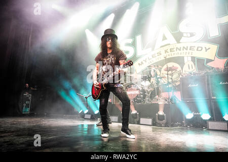 Norwegen, Oslo - Februar 27., 2019. Die Amerikanischen Musiker und Gitarrist Slash führt ein Live Konzert mit Myles Kennedy & die Verschwörer auf Sentrum Scene in Oslo. (Foto: Gonzales Foto - Terje Dokken). Stockfoto