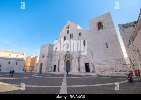 Bari, Apulien, Italien - die Basilika von St. Nicholas (San Nicola in Bari, Römisch-katholische Kirche in der Region Apulien Stockfoto