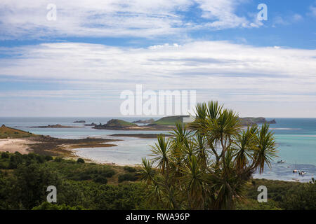 Höhere Stadt Bucht und die östlichen Inseln von St. Martin, Scilly-inseln, Großbritannien Stockfoto