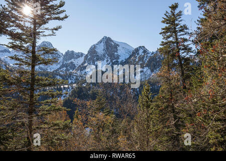 'Els Encantats', Aigües Tortes i Estany de Sant Maurici Nationalpark, Lleida, Katalonien, Spanien Stockfoto