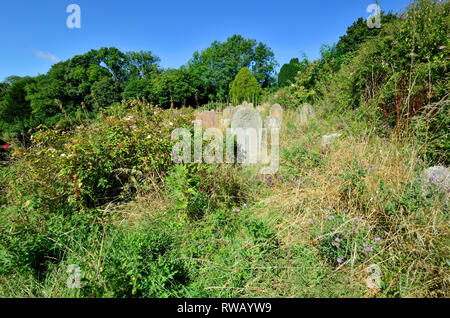 Boughton Monchelsea Dorf, Kent, England. St Peter's Church Yard Stockfoto