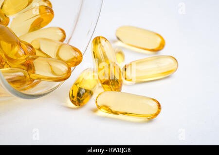 Fischöl Omega 3 Kapseln Stockfoto