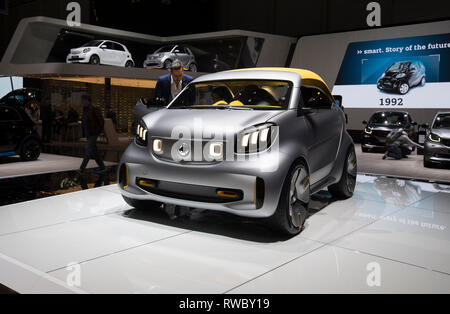 Genf, Schweiz. 5 Mär, 2019. Eine neue SMART ist am ersten Pressetag des 89. Internationalen Genfer Automobilsalon in Genf, Schweiz, 5. März 2019 gesehen. Mit weltweit über 220 Ausstellern, dem 89. Internationalen Automobilsalon in Genf wird ab März der Öffentlichkeit 7 bis 17 geöffnet werden. Credit: Xu Jinquan/Xinhua/Alamy leben Nachrichten Stockfoto