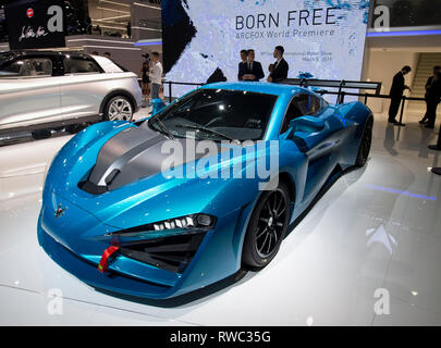 Genf. 5 Mär, 2019. Foto am 5. März 2019 zeigt die Neue Arcfox auf dem 89. Internationalen Automobil-Salon in Genf, Schweiz. Der Motor Show für die Öffentlichkeit vom 7. März bis 17. März geöffnet. Credit: Xu Jinquan/Xinhua/Alamy leben Nachrichten Stockfoto