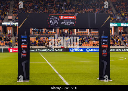 Houston, Texas, USA. 05 Mär, 2019. Februar 26, 2019: Vor Beginn der CONCACAF Champions League Viertelfinale Spiel 18 Bein 1 zwischen den UANL Tigres und Houston Dynamo bei BBVA Compass Stadion in Houston, Texas die Kerbe an der Hälfte 0-0 © Maria Lysaker/CSM. Credit: Cal Sport Media/Alamy leben Nachrichten Stockfoto