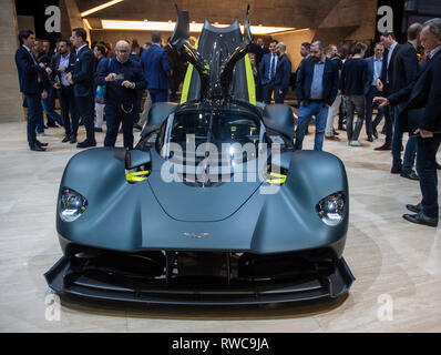 Genf, Schweiz. 6. März, 2019. Der Aston Martin Valkyrie (Gesicht) an der Presse Tage der 89. internationalen Automobilsalon in Genf präsentiert. Quelle: Eric Dubost/Alamy leben Nachrichten Stockfoto