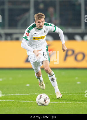 Borussia Mönchengladbach, Deutschland. 02 Mär, 2019. Christoph KRAMER (MG) Förderung, Fußball 1. Fussballbundesliga, 24. Spieltag, Borussia Mönchengladbach (MG) - FC Bayern München (M) 1:5, 2/03/2019 im Borussia Mönchengladbach/Deutschland. ##DFL-Bestimmungen verbieten die Verwendung von Fotografien als Bildsequenzen und/oder quasi-Video## € | Nutzung der weltweiten Kredit: dpa/Alamy leben Nachrichten Stockfoto