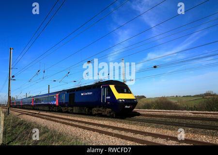 43190 First Great Western Züge, East Coast Main Line Railway, Peterborough, Cambridgeshire, England, Großbritannien Stockfoto