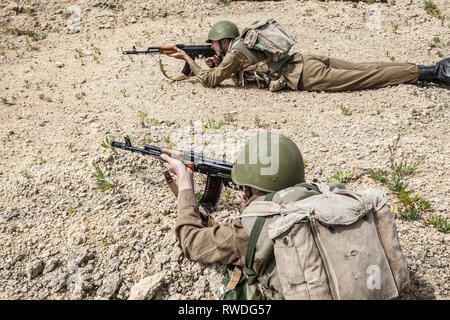 Eine sowjetische Spetsnaz Special Operations Group auf einer Mission. Stockfoto