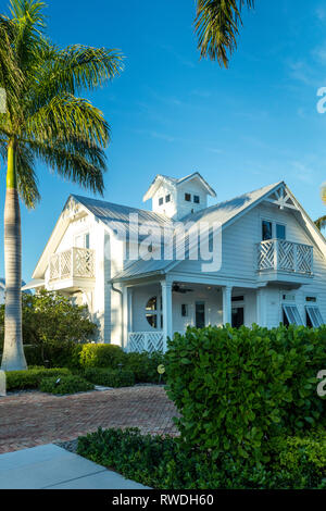 Abendsonne über White Beach Cottage, Naples, Florida, USA Stockfoto