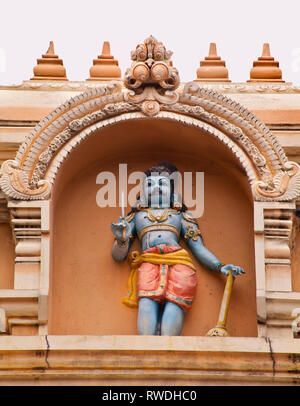 Hinduistische Gottheit Gottes statue Detail, die Sri Mahamariamman Tempel, Kuala Lumpur, Malaysia Stockfoto