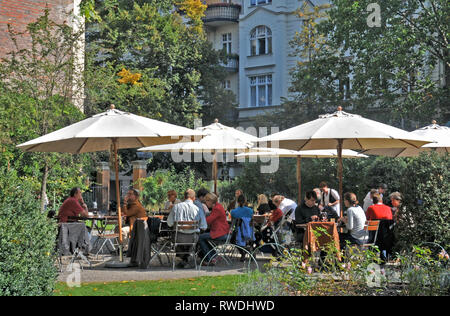 Café Wintergarten im Literaturhaus in der Fasanenstraße in der Nähe von Kurfürstendamm, Berlin, Deutschland Stockfoto