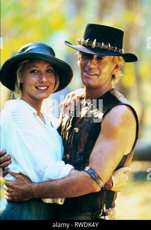 KOZLOWSKI, Hogan, CROCODILE DUNDEE II, 1988 Stockfoto