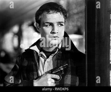 MARLON BRANDO, an der Wasserfront, 1954 Stockfoto