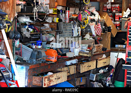 20 Februar, 2019 Capitola, CA, USA Innere Workshop von Capitola Boot & Köder der berühmten Angeln Einzelhandelsgeschäft auf Capitola Pier Stockfoto