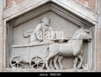 Allegorie auf die Kunst des Theaters aus der Werkstatt von Andrea Pisano, Relief auf Giotto Campanile der Kathedrale Santa Maria del Fiore in Florenz Stockfoto