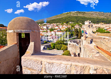 Blick von der Stadtmauer von Dubrovnik, Süddalmatien Region von Kroatien Stockfoto