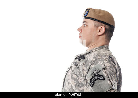 Army Ranger aus speziellen Truppen Bataillon an Aufmerksamkeit. Stockfoto