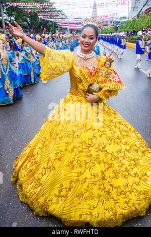 CEBU CITY, Philippinen - Jan 20: Teilnehmer in der sinulog Festival in Cebu City, Philippinen am 20. Januar 2019. Die sinulog ist eine jährliche religiöse Stockfoto