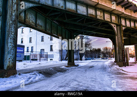 Unter Eisenbahnbrücke Stockfoto