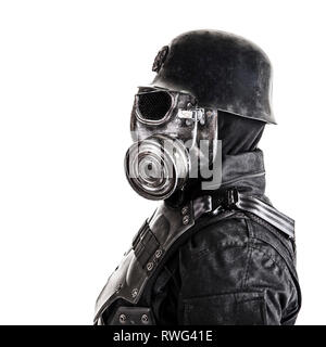 Nahaufnahme Porträt eines futuristischen NS-Soldat mit Gasmaske. Stockfoto