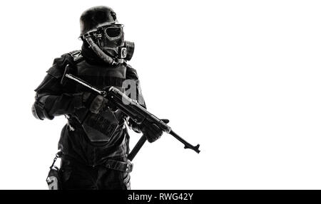 Futuristische NS-Soldat mit Schmeisser Maschinenpistole. Stockfoto