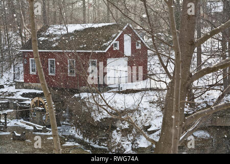 Morningstar Mühle historische Stätte im Winter Schnee in St. Catharines, Ontario, Kanada Stockfoto