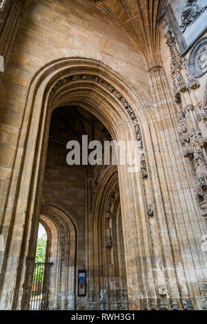 Portal der Kathedrale von San Salvador de Oviedo, Asturien, Spanien Stockfoto