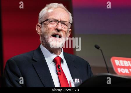 Jeremy Corbyn Adressierung der Labour Party Frauen Konferenz in Telford, Großbritannien Stockfoto