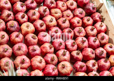 Garnet auf Verkauf. Gesundes Essen. Markt. Preis. Vegan. Green Food. Lecker. Lecker. Vegetarisch. Gutes Essen. Hand gemacht. Home Kochen. Stockfoto