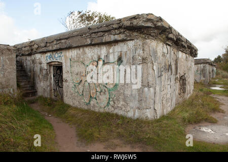 Abgebrochene Ostseeküste Befestigungsanlagen aus der ehemaligen sowjetischen Militärbasis, Liepaja, Karosta, Lettland Stockfoto