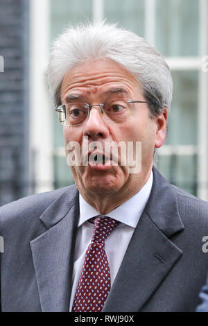 Westminster, London, UK 6 Mar 2019 - Paolo Gentiloni ehemaligen italienischen Ministerpräsidenten in der Downing Street. Credit: Dinendra Haria/Alamy leben Nachrichten Stockfoto