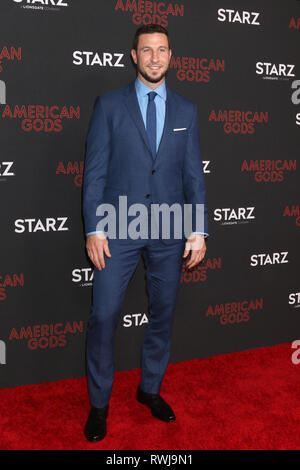 Los Angeles, CA, USA. 5 Mär, 2019. LOS ANGELES - MAR 5: Pablo Schreiber an der ''American Gods'' Saison 2 Premiere am Theater im Ace Hotel am 5. März 2019 in Los Angeles, CA Credit: Kay Blake/ZUMA Draht/Alamy leben Nachrichten Stockfoto