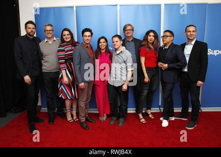 Los Angeles, CA, USA. 5 Mär, 2019. LOS ANGELES - MAR 5: Jusin Spitzer, Frank Miller, Lauren Ash, Ben Feldman, America Ferrera, David Gillen, Mark McKinney, Nichole Bloom, Nico Santos, Jonathan Green auf dem ''Superstore'' für Ihre Betrachtung auf der Universal Studios Los am 5. März 2019 in Los Angeles, CA Credit: Kay Blake/ZUMA Draht/Alamy leben Nachrichten Stockfoto