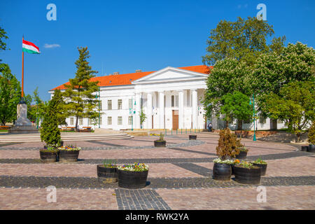 Die alte County Hall in der Innenstadt von Szekszard in Ungarn Stockfoto