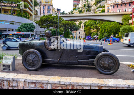 Juan Manuel Fangio Statue in La Condamine, Monte-Carlo, Monaco, Cote d'Azur, Côte d'Azur. Stockfoto