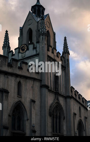 Fassade der St. Maria Magdalena Kirche in Bermondsey, London, England, Großbritannien Stockfoto