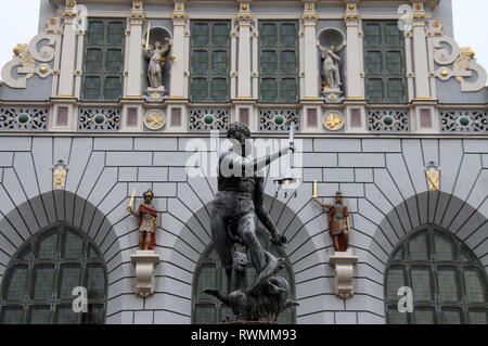 Neptunes Brunnen und der Artushof in Danzig Altstadt Stockfoto