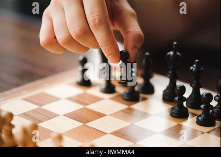 Schachspiel, Ritter, Schach an Bord Business Konzept Stockfoto