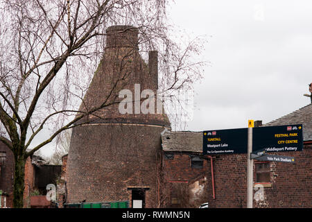 Blick auf die Flasche Backofen und Werke von Preis und Kent, Longport, Stoke-on-Trent Stockfoto