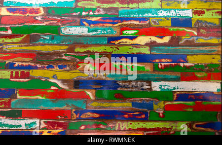 Bunte distressed lackiertem Holz Oberfläche Stockfoto
