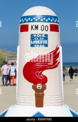 Die 0 km Liberty Marker (oder 'getragen') am Utah Beach, Normandie, Frankreich. Stockfoto