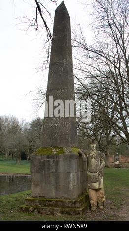 Denkmal für Gärtner, Thomas Mann, 1946 - 1986, West Green House Garden, Thackham's Lane, in der Nähe von Hartley Wintney, Haken, Hampshire RG27 8JB Stockfoto